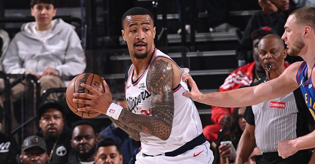 开云电子-快船官方:今日主场迎战国王 约翰-科林斯时隔七场迎来复出